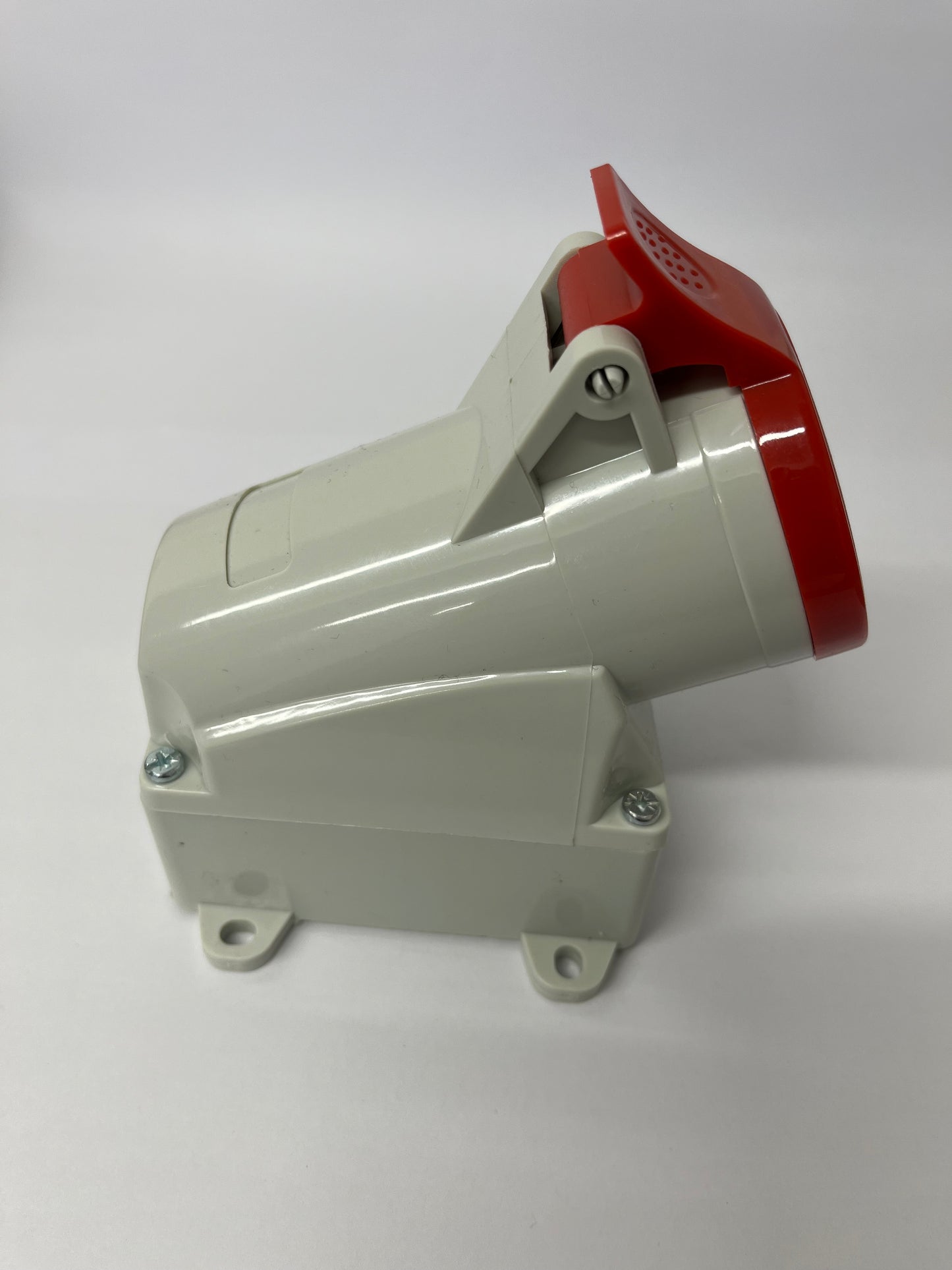 16A 3P+N+E 415V Wall Socket IP44